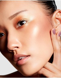 MAC - Extra Dimension Skinfinish