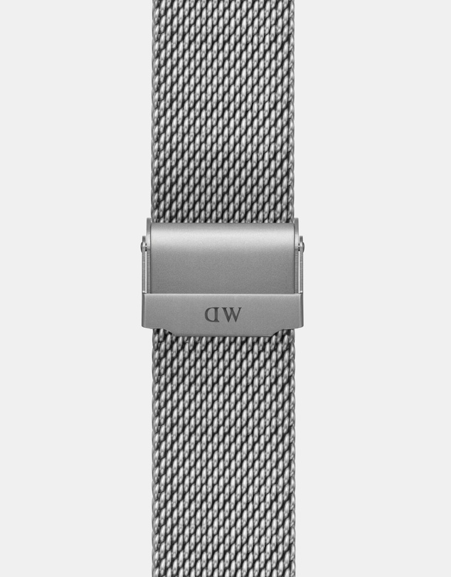 Daniel Wellington - Smart Watch Mesh strap sandblasted 20mm