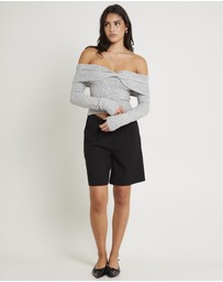Alice In The Eve - Piper Twist Off Shoulder Long Sleeve Knit