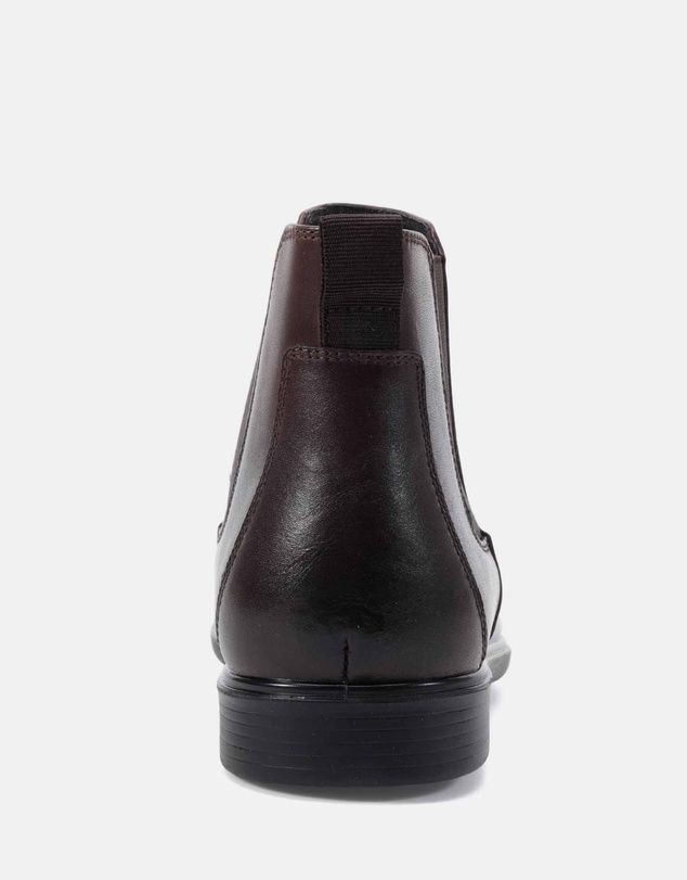 Clarks - Dorset Brown
