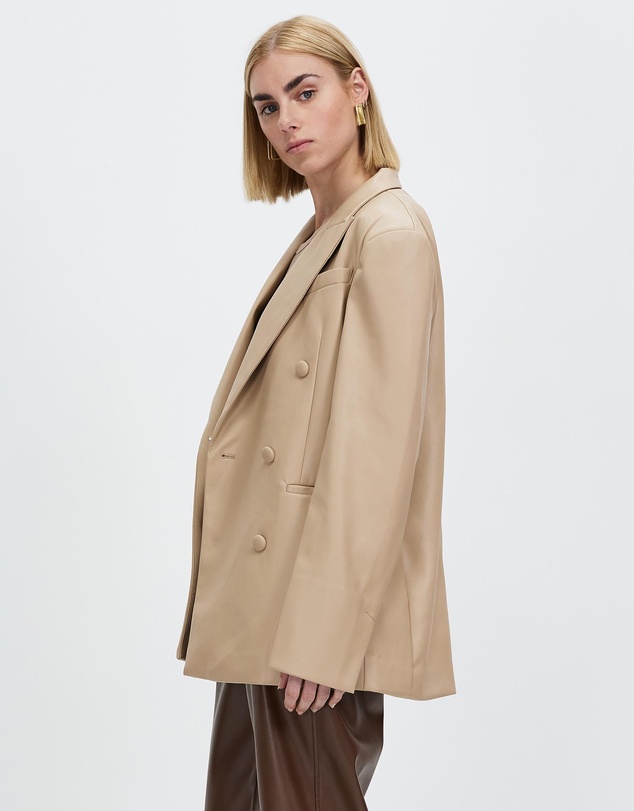 Grace Willow - Tommy Blazer