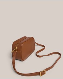 VESTIRSI - Vera Cognac Camera Crossbody Bag