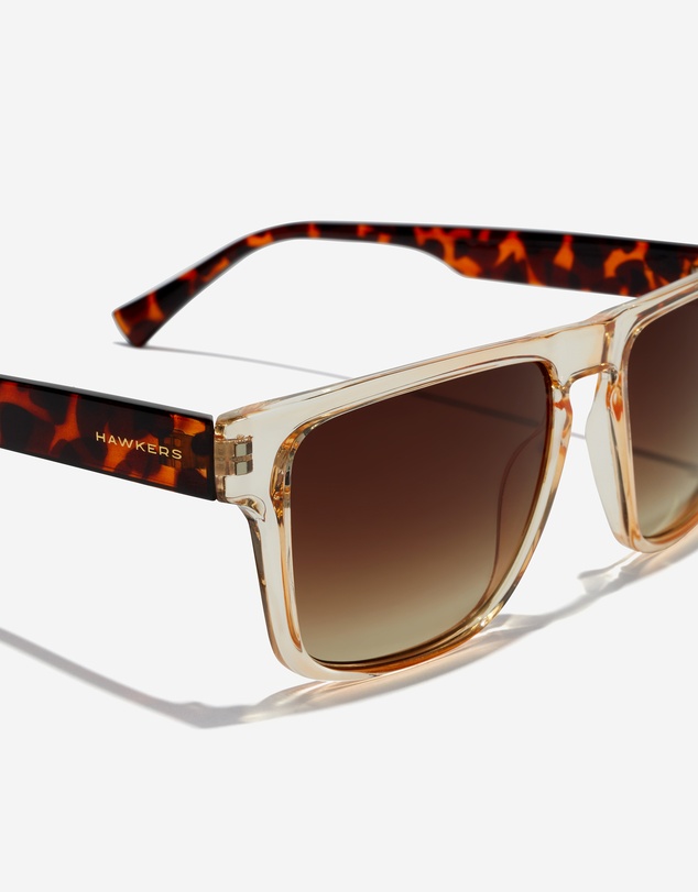 Hawkers Co - HAWKERS Sunglasses for Men and Women - Protection UV400 LAYOFF Model - Rectangle Sunglasses