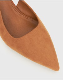 Betts - Wider Fit Jerry Slingback Stiletto Heel Pumps