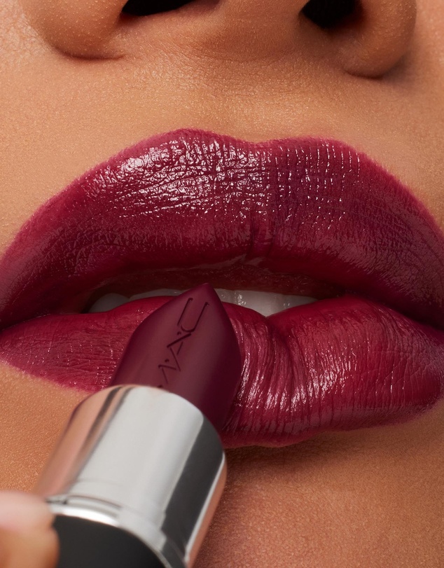 MAC - MACXIMAL Sleek Satin Lipstick Rebel