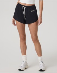 Vuori - Clementine 4 Shorts 2.0