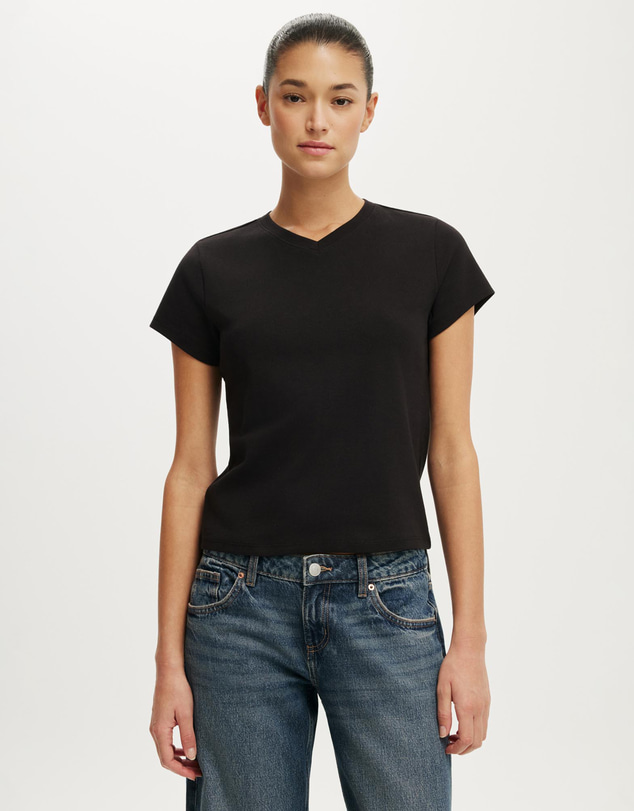 Cotton On - 90s Baby V-Neck Tee