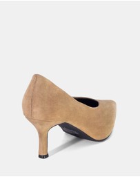Therapy - Jordyn Pumps