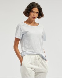 Amelius - Kie Rounded Hem Tee
