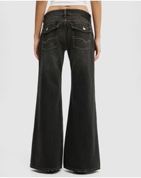 Cotton On - Ultra Low Flare Jeans