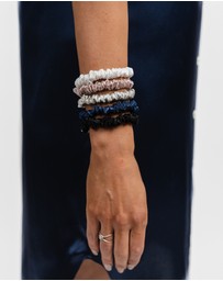 SILK MAGNOLIA - Pure Silk Scrunchie