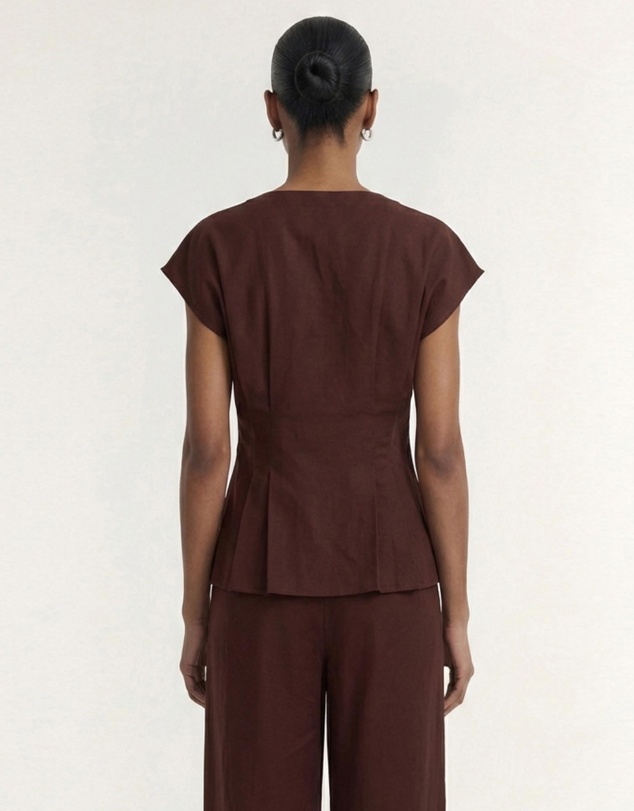 Staple the Label - Rhodes V-Neck Top