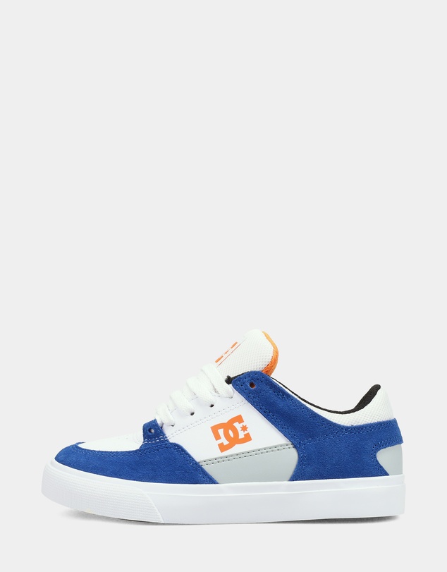 DC Shoes - Boys 8 to 16 Onyx Skate Shoes