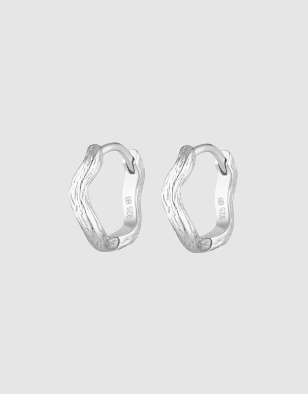 HOUSE OF SLANI - Dainty Wavy Ingrid Silver Hoops