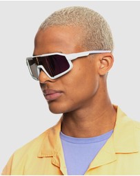 Quiksilver - Quiksilver X Stranger Things Mens 86mm Slash Sunglasses