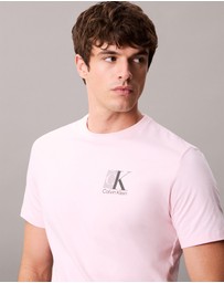 Calvin Klein - Logo Graphic Tee
