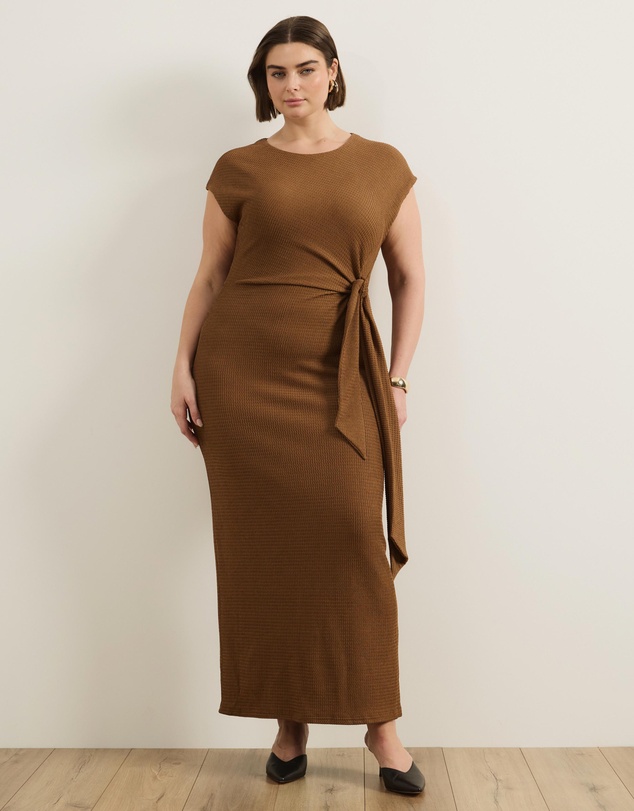 Atmos&Here Curvy - Isalie Textured Jersey Tie Midi Dress
