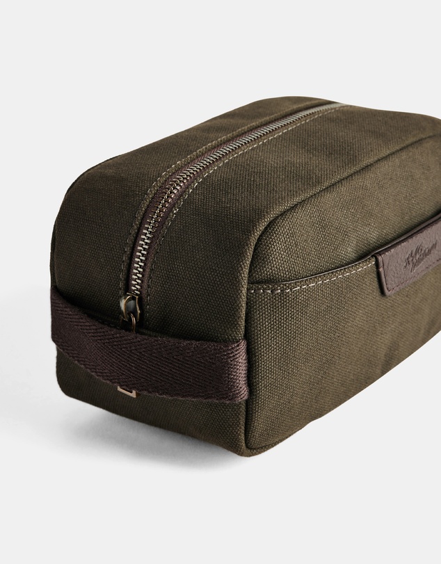 R.M.Williams - Barrenjoey Toiletry Bag