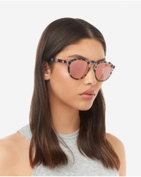 Hawkers Co - HAWKERS - Carey Grey Rose Gold Warwick Sunglasses for Men and Women