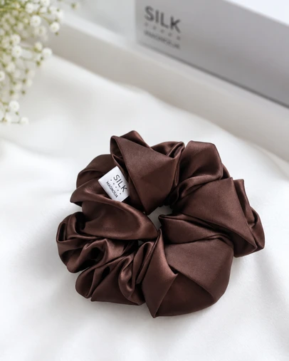 SILK MAGNOLIA - Mulberry Silk XL Scrunchie