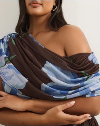 Atmos&Here Curvy - Winnie Off Shoulder Mesh Maxi Dress
