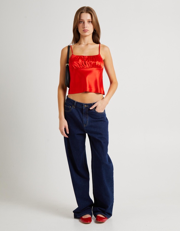 Alice In The Eve - Ivy Ruched Silky Slip Top