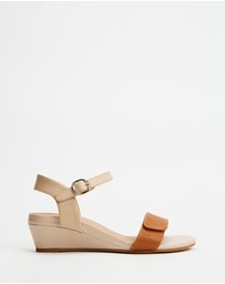 Mia Vita - Nelly Wedge Sandal - Tan