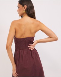 Calli - Strapless Gathered Midi Dress