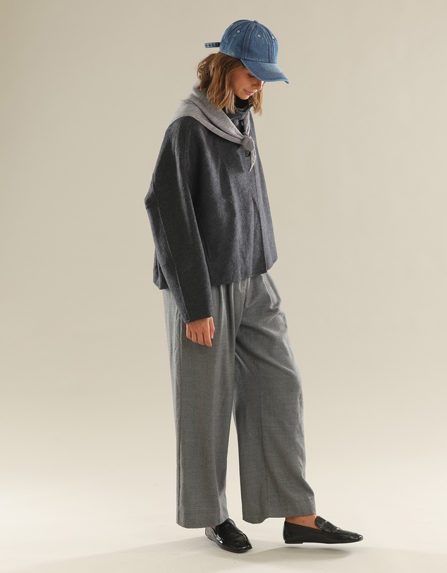 Morgan & Taylor - Katrina Triangle Scarf in Grey