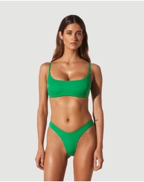 Form and Fold - The 90s Staple Bottom
