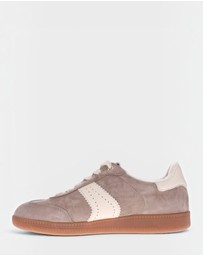 Mia Vita - Ramona II Lace-Up Casual Sneaker - Dark Taupe