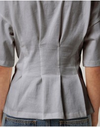 Calli - Tucked T-Shirt