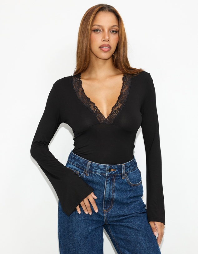 Dazie - Balmoral V-Neck Lace Top