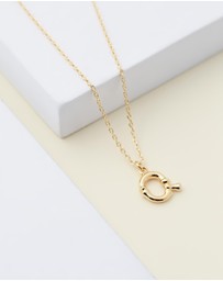 Zahar - Letter Q Necklace