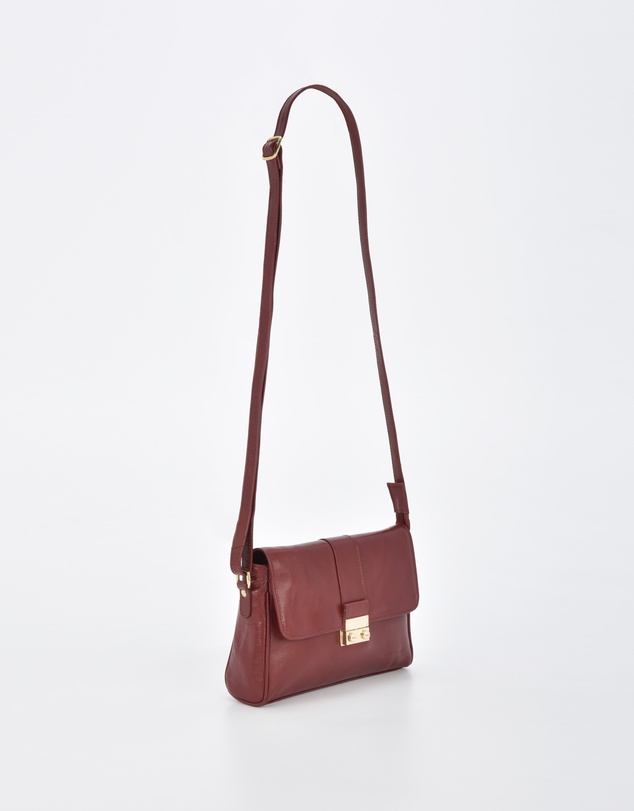 Cobb & Co - Kotara Classic Leather Crossbody Bag