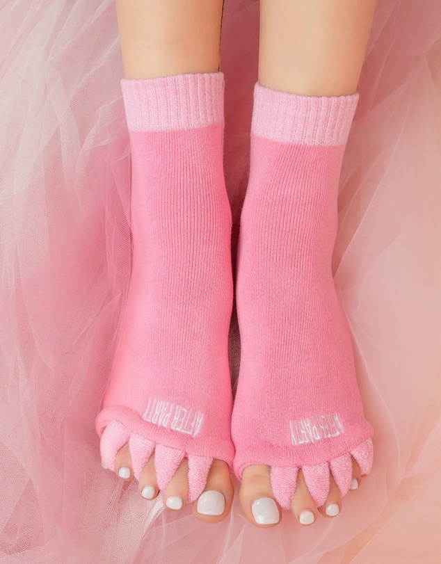 High Heel Jungle - The After Party Silicon Gel Toe Separators & Soft Foot Relief Alignment Socks - Value Bundle