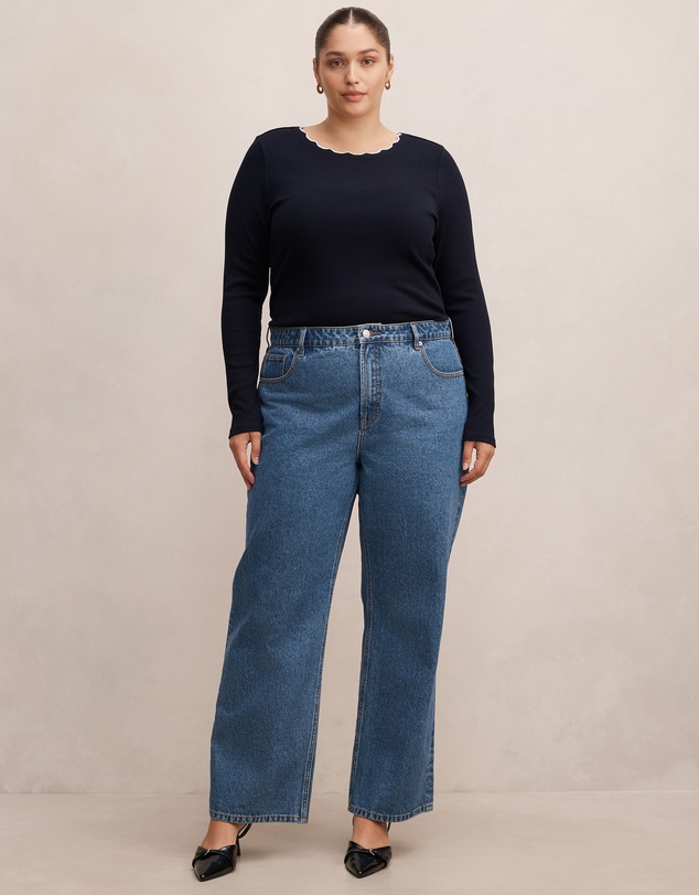Forever New Curve - Rebecca Curve Scallop Long Sleeves Top