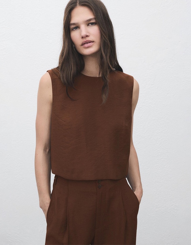 M.N.G - Buttoned Crop Top