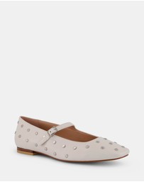 Miss Sofie - Tweak Flats