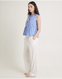 Subtitled - Lottie Tie Top