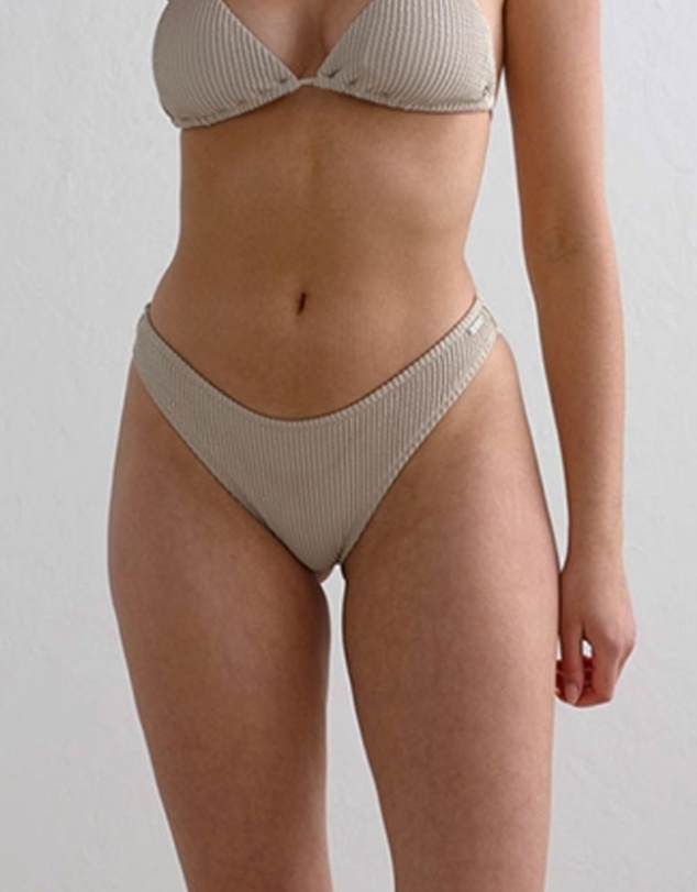Aim'n - Capri U-Shape Bikini Bottom