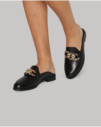 BLACK GLOVE