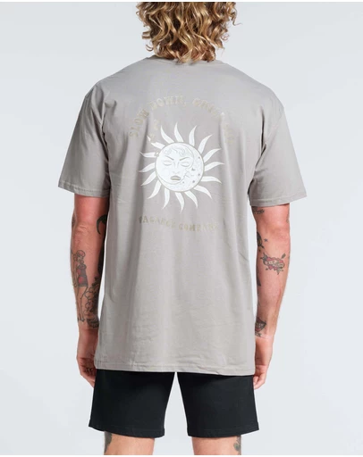 Vacancy Co - Byron Tee