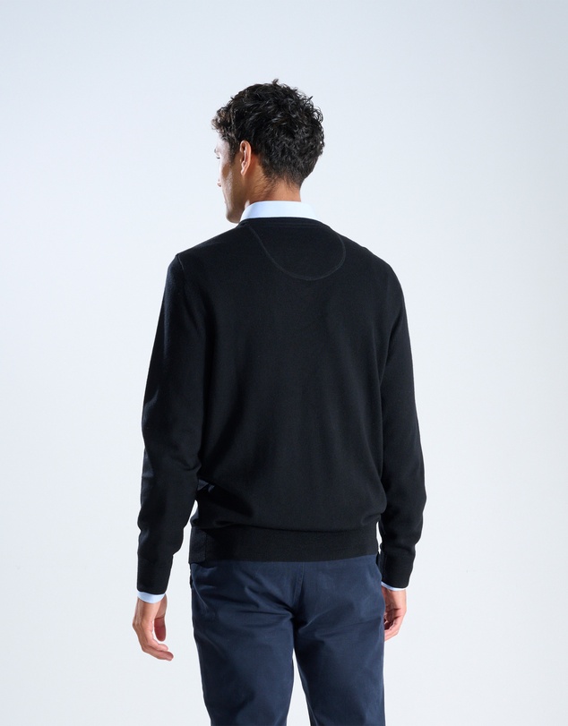 3 Wise Men - 3 Wise Men Fisher V Neck Merino Knit - Black
