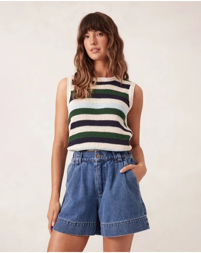 Ceres Life - Billie Pleat Front Short