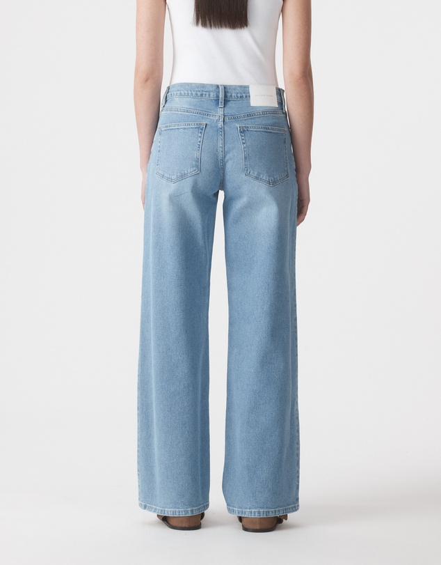 Outland Denim - Mia Mid Wide Jeans