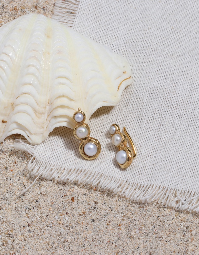 Elli Jewelry - Earrings Earclimber Baroque with Freshwater Pearls in 925 Sterling Silver Gold Plated