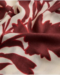 Trenery - Roselle Fine Wool Scarf in Red Mahogany