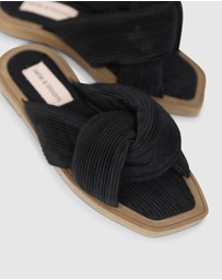 Belle & Bloom - Oblivion Slides