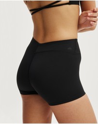 Cotton On Body Active - Ultra Luxe Dip Back Shortie Shorts